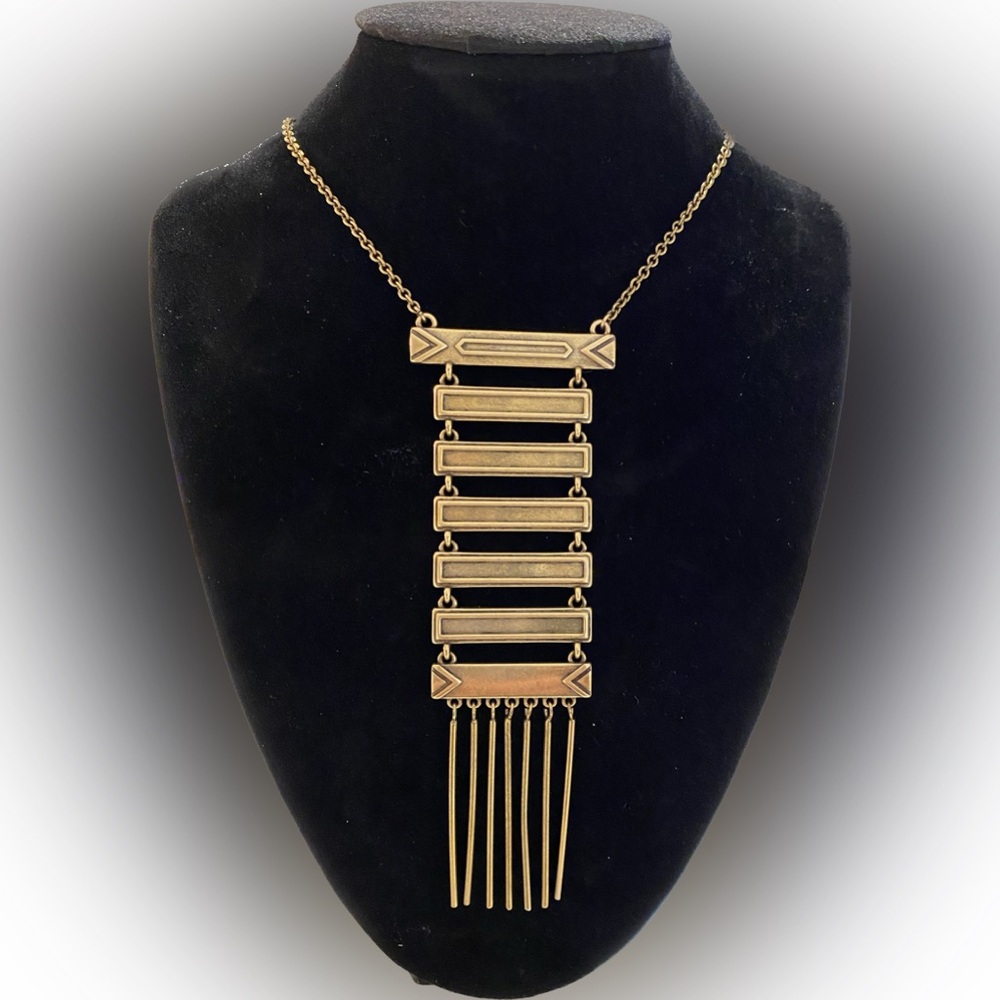 HOUSE OF HARLOW tribal necklace, great condition, very special piece. ☺️